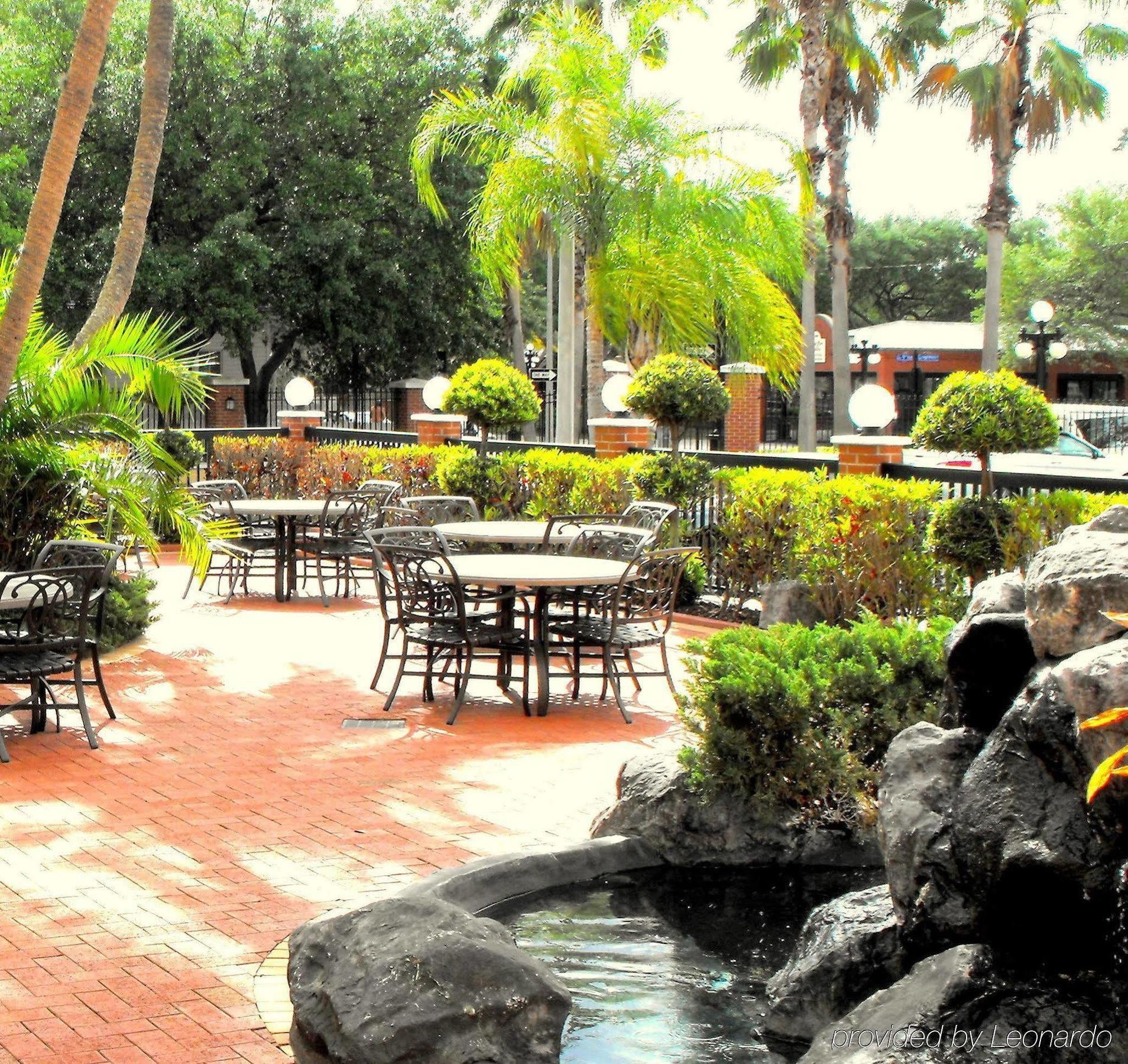 Hilton Garden Inn Tampa Ybor Historic District Restoran fotoğraf